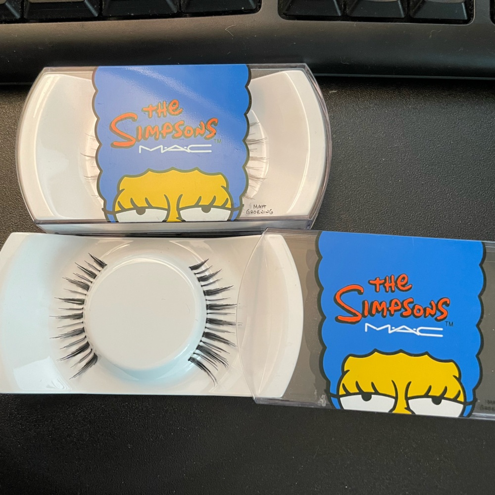 MAC Cosmetics The Simpsons Lashes